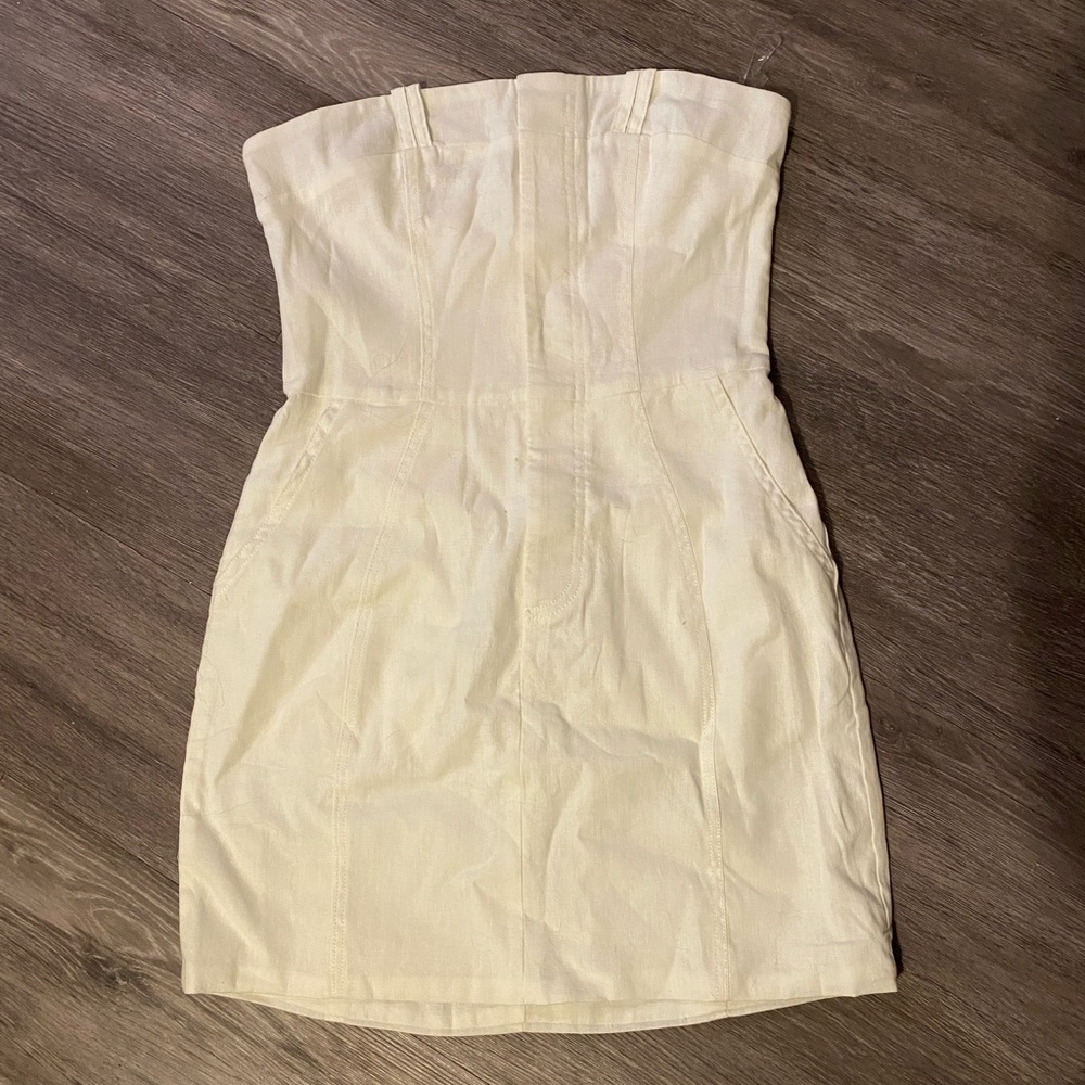 White Strapless Oh Polly Dress, size 6